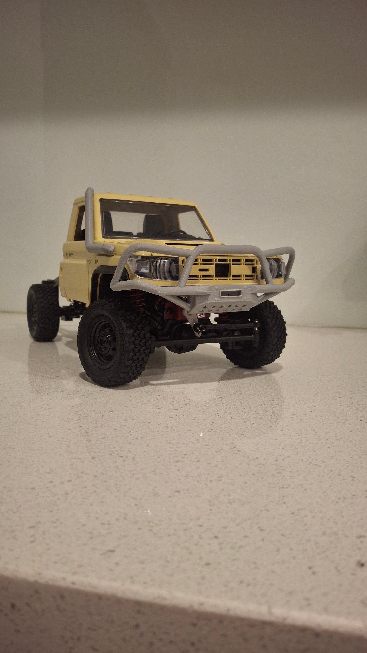 MN82 Bulbars Direct fit