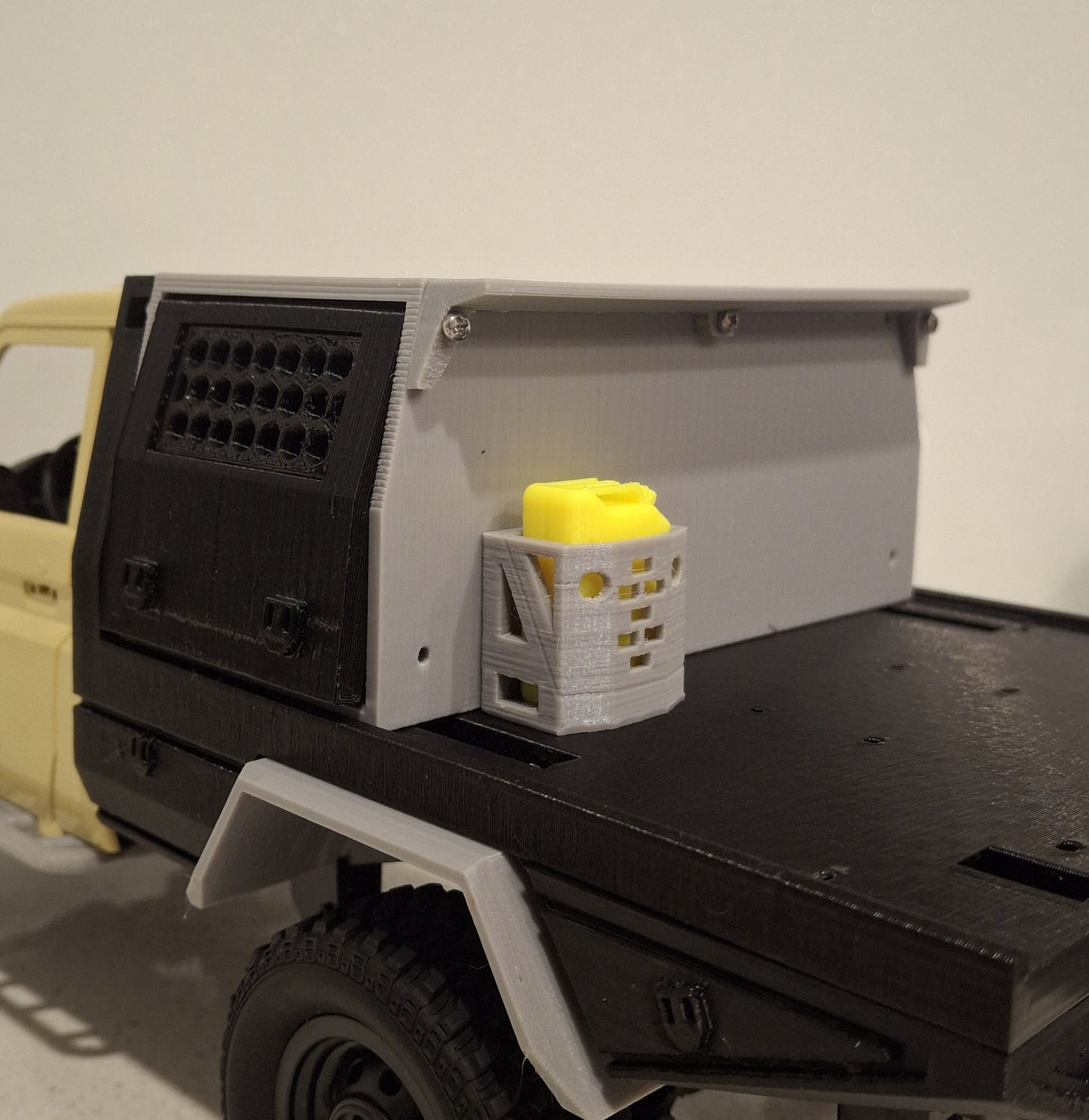 MN82 Tray with Canopy 1/12