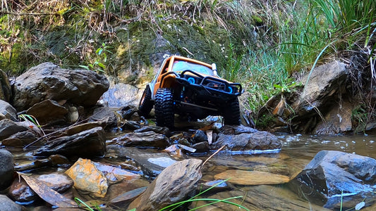 1/10 Landcruiser Winch truck body with tray