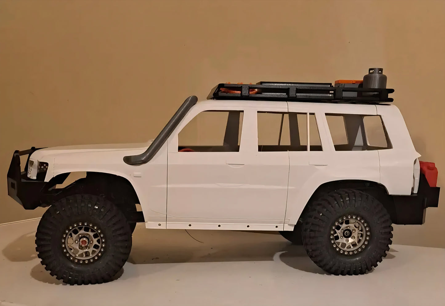 1/10 GU Patrol wagon s4